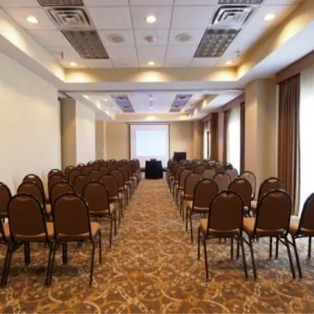 Radisson Hotel Phoenix Airport 