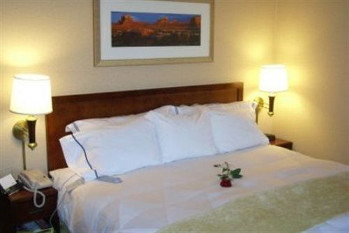 Radisson Airport Hotel